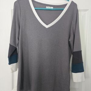 Maurices Gray and Teal Long Sleeve V-Neck Top